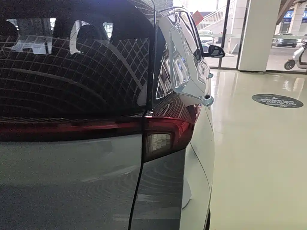 Buick Velite 7 — миниатюра 8