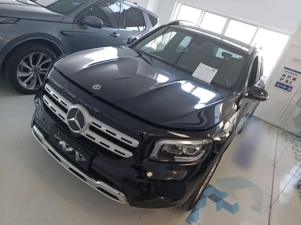 Mercedes-Benz GLB 2021