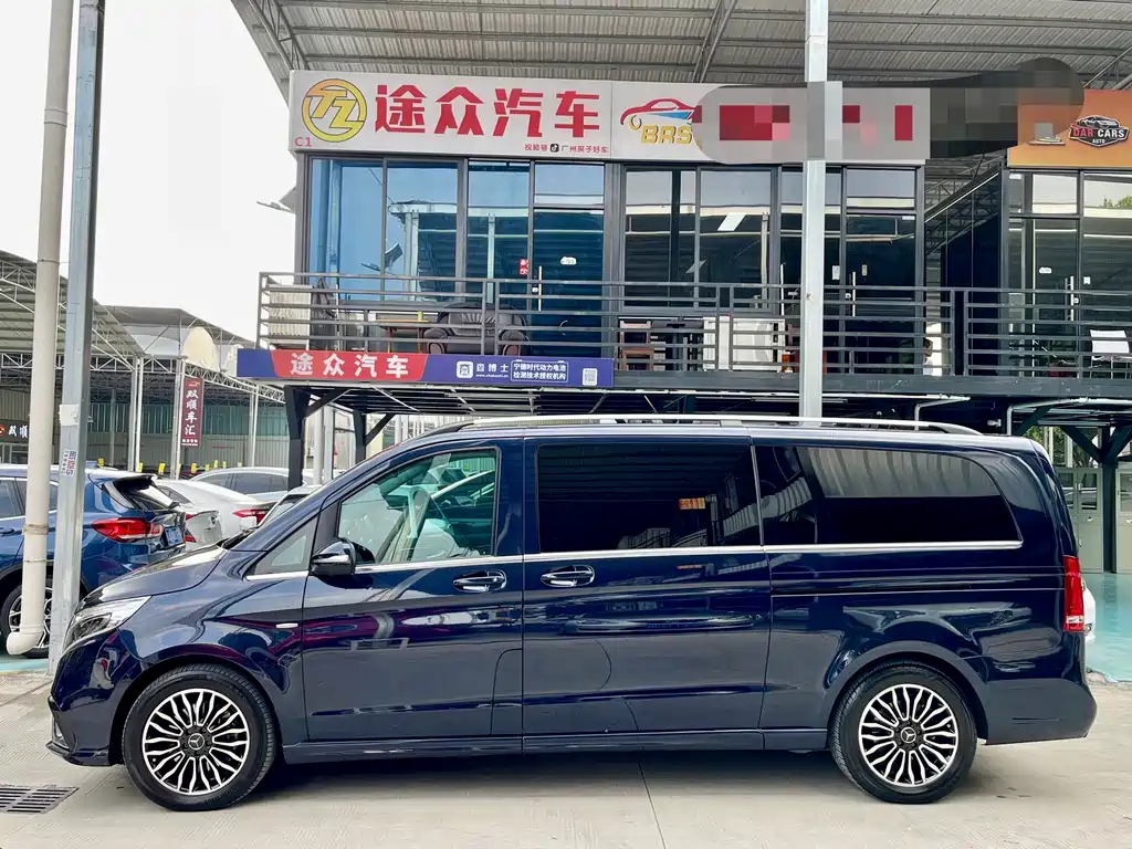 Mercedes-Benz V-Class — миниатюра 4