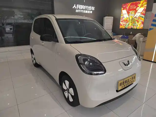 WULING AUTOMOBILE HONGGUANG MINIEV