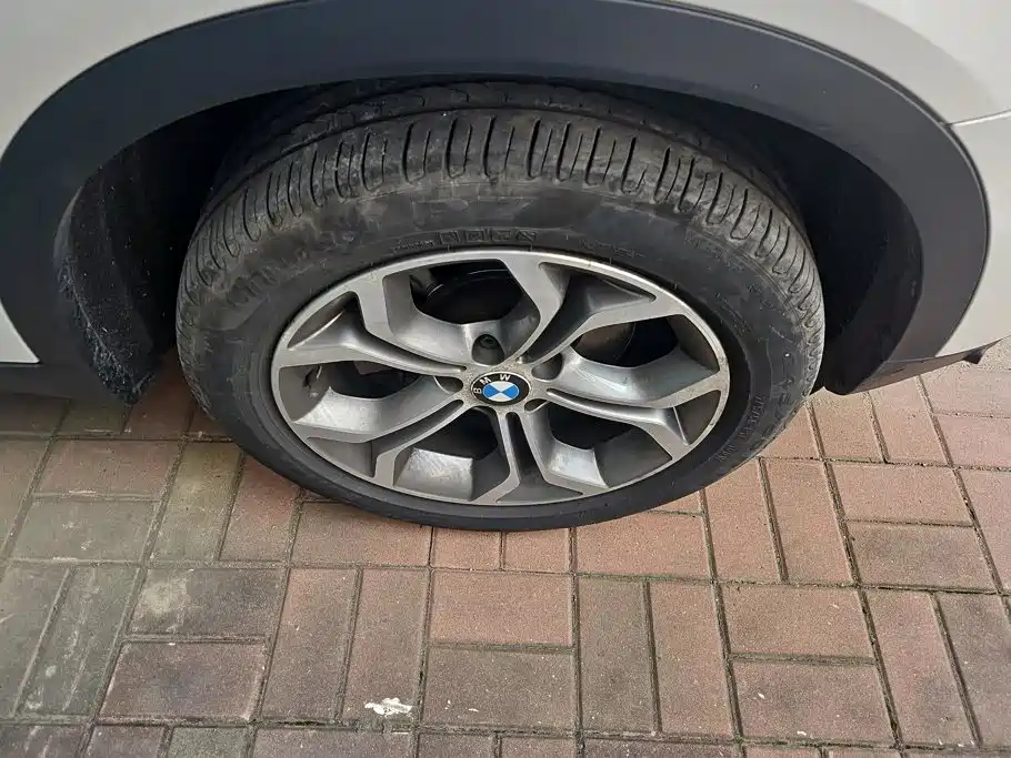 BMW X3 (Import) — миниатюра 6