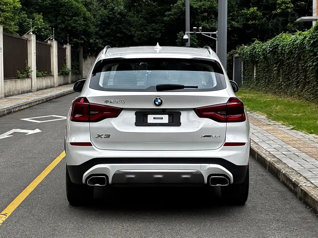 BMW X3 — миниатюра 9