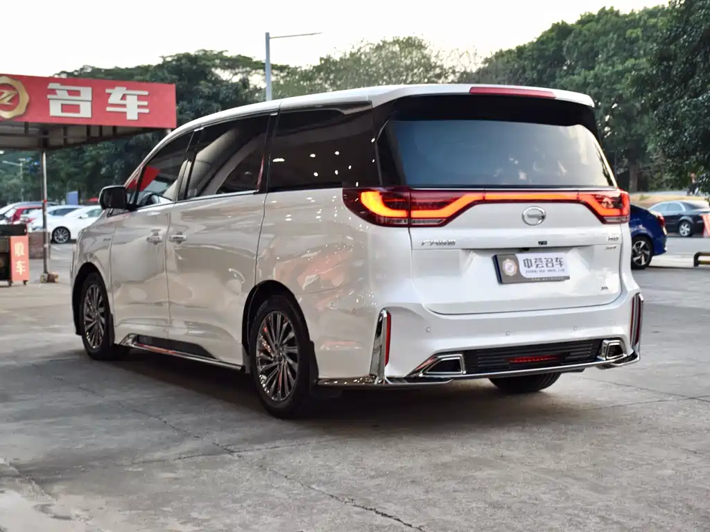 GAC TRUMPCHI M8