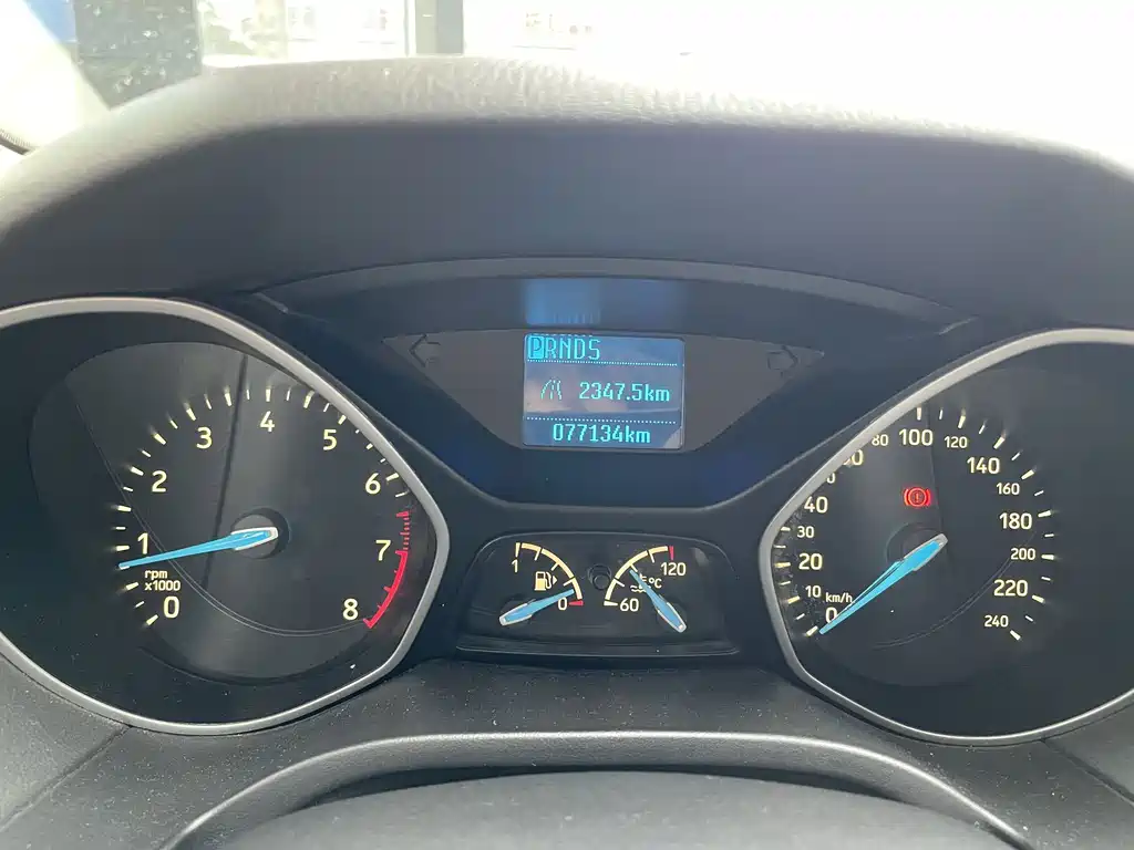 Ford Focus — миниатюра 12