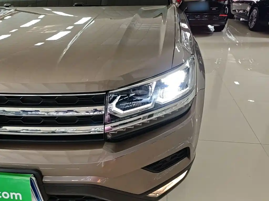 Volkswagen Tharu — миниатюра 24