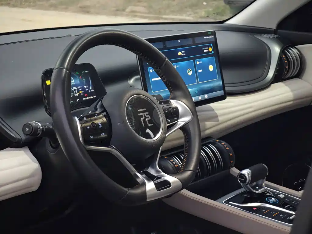 BYD Yuan Plus — миниатюра 4