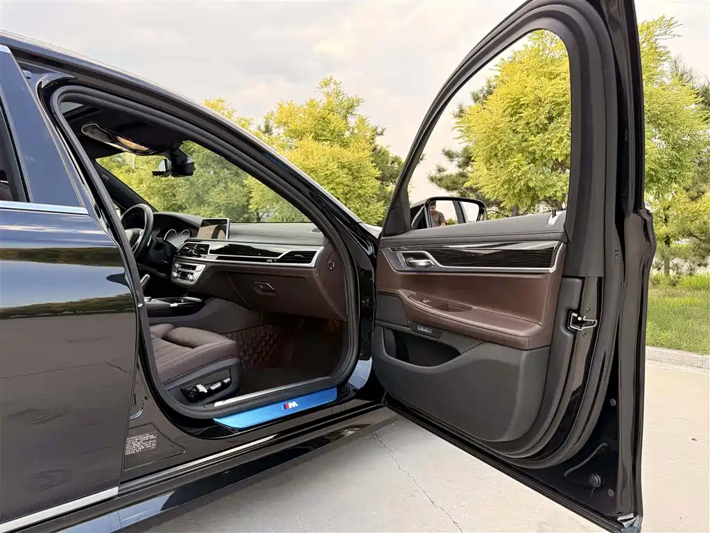 BMW 7 Series 7 2018 730Li Lead M Sport