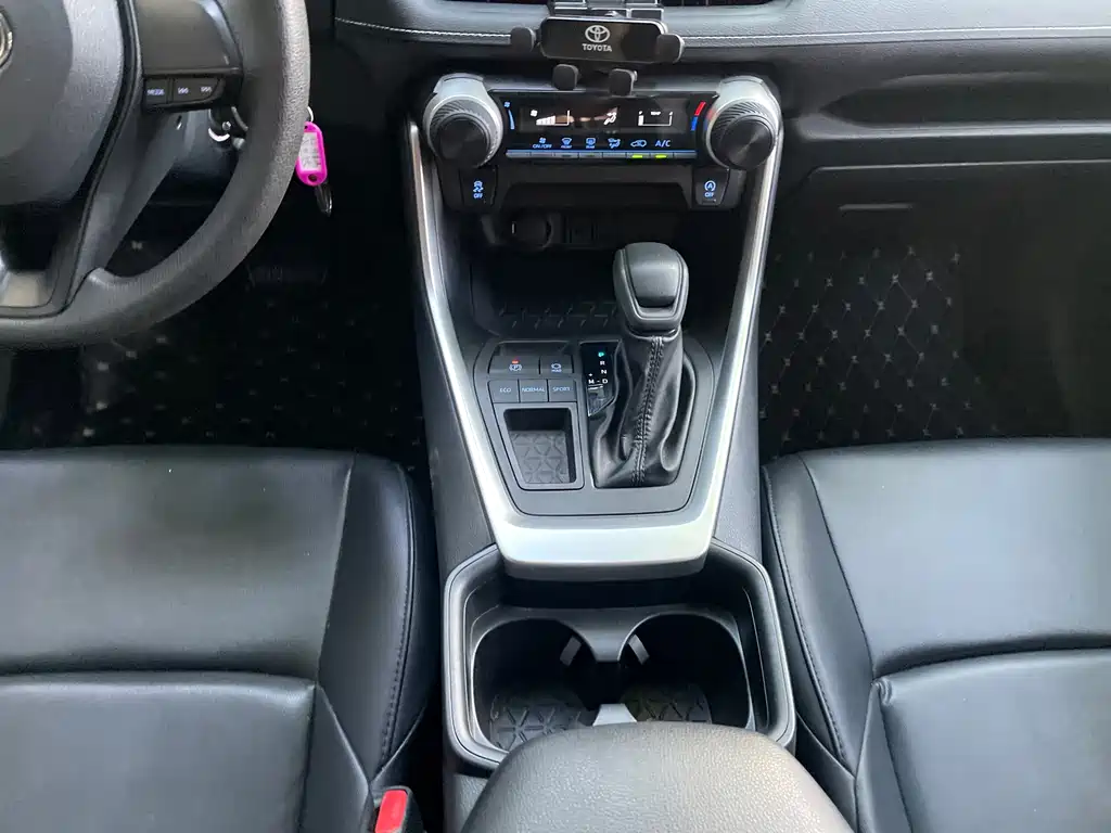 Toyota Wildlander — миниатюра 15