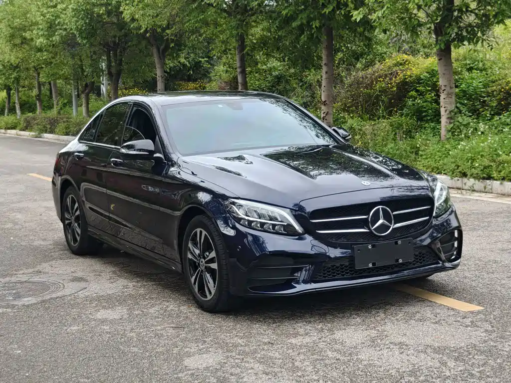 Mercedes-Benz C-Class — миниатюра 3