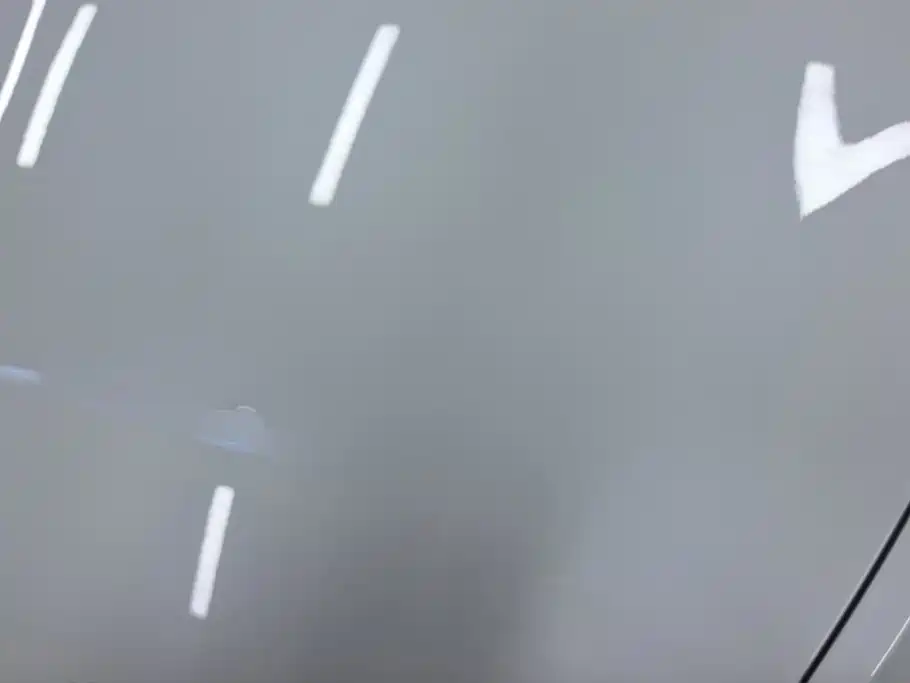 Tesla Model 3 — миниатюра 10