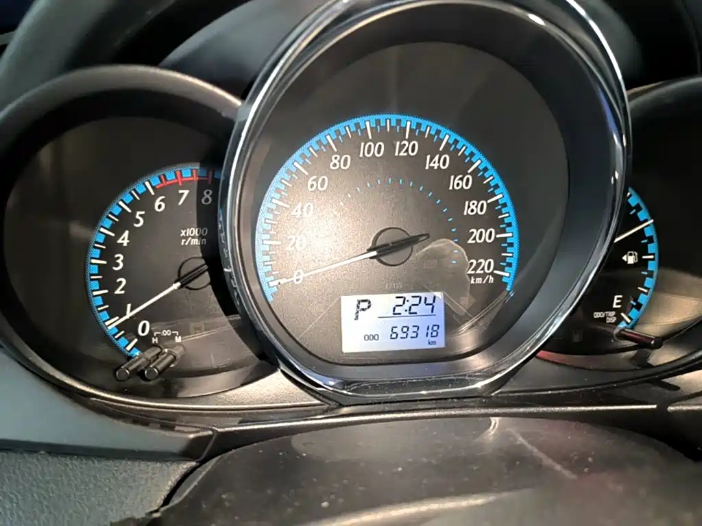 Toyota Yaris L — миниатюра 12