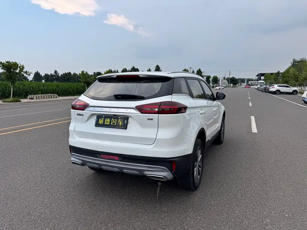 Geely Boyue — миниатюра 7