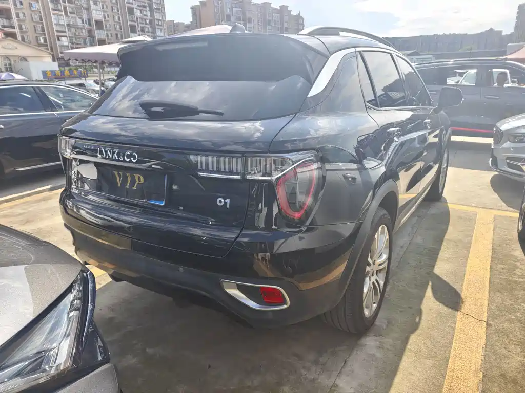 Lynk & Co 01 — миниатюра 18