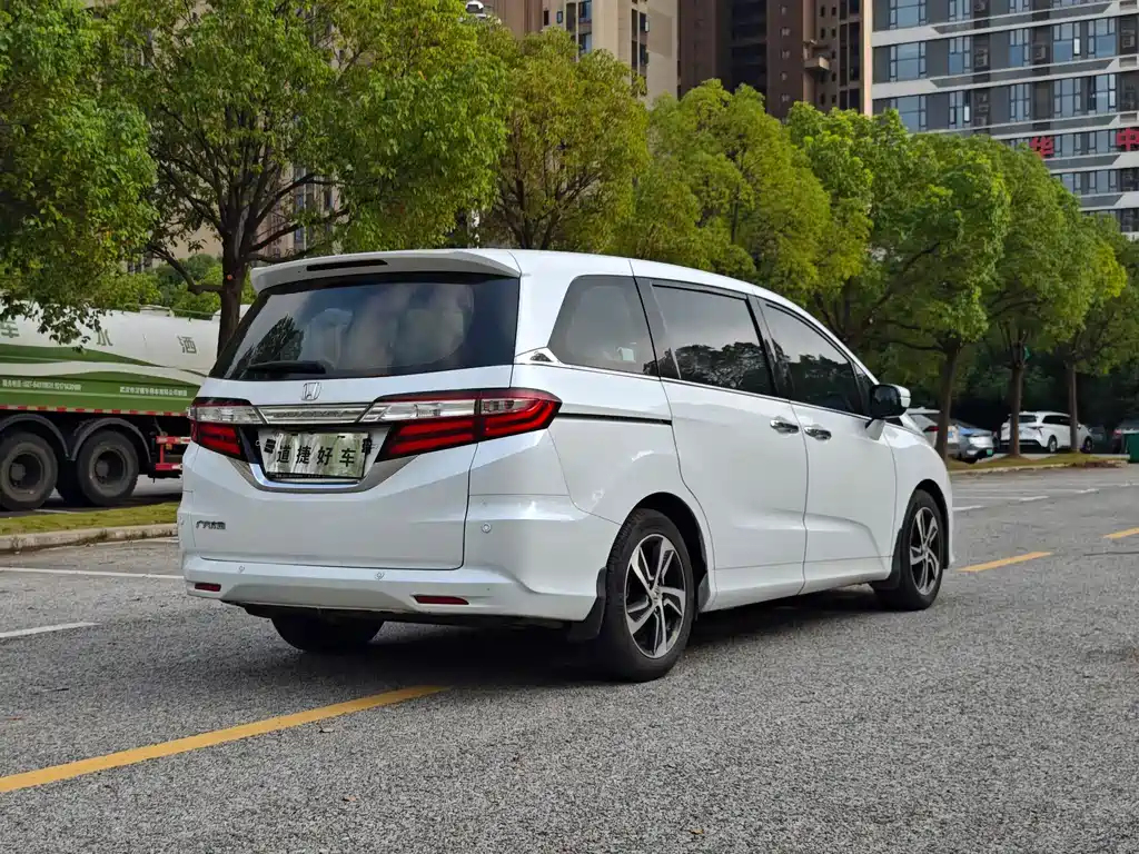 Honda Odyssey — миниатюра 9