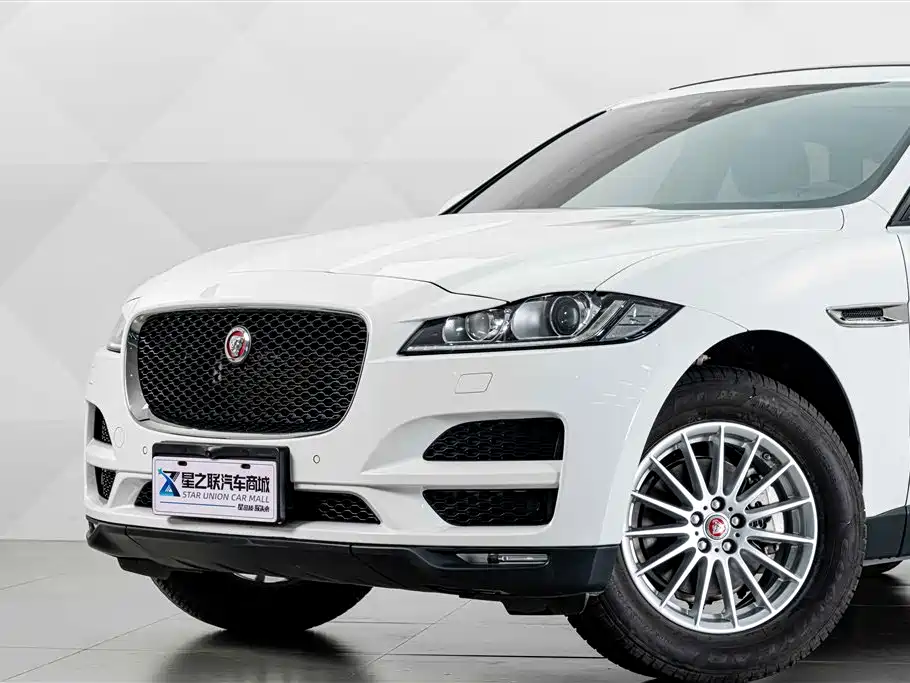 Jaguar F-PACE — миниатюра 3