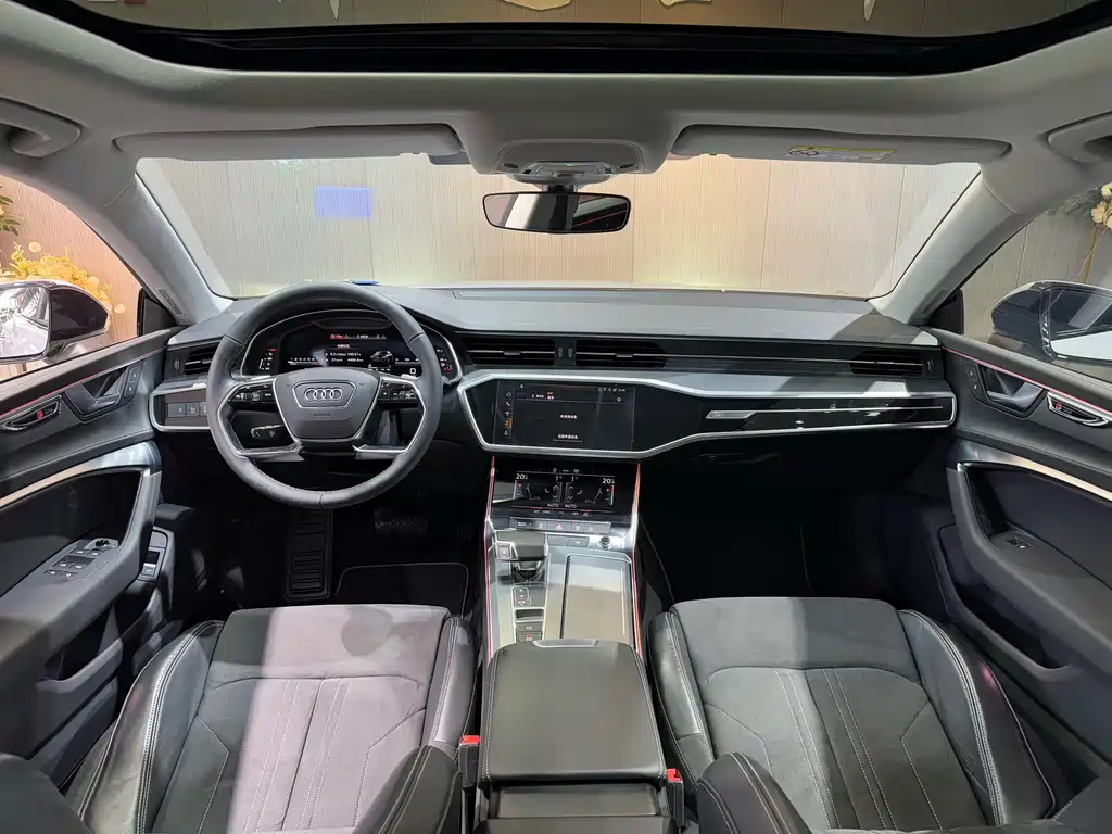 Audi A7L 2024 45TFSI S-line