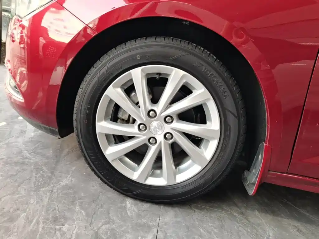 Buick Verano — миниатюра 23