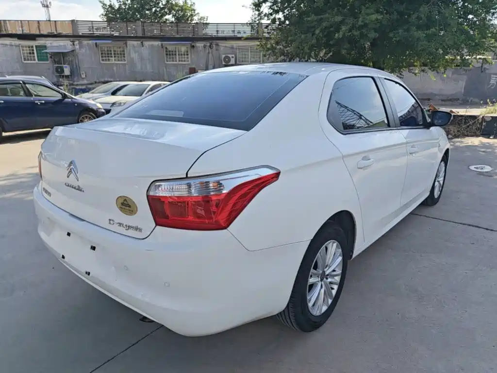 Citroen Elysee — миниатюра 7
