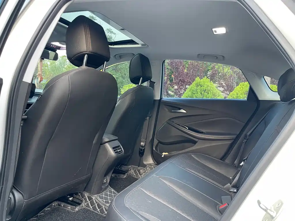 Buick Verano — миниатюра 11