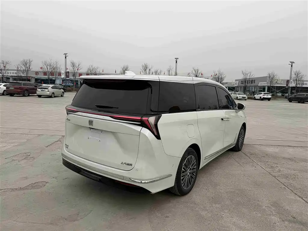 BUICK GL8 NEW ENERGY