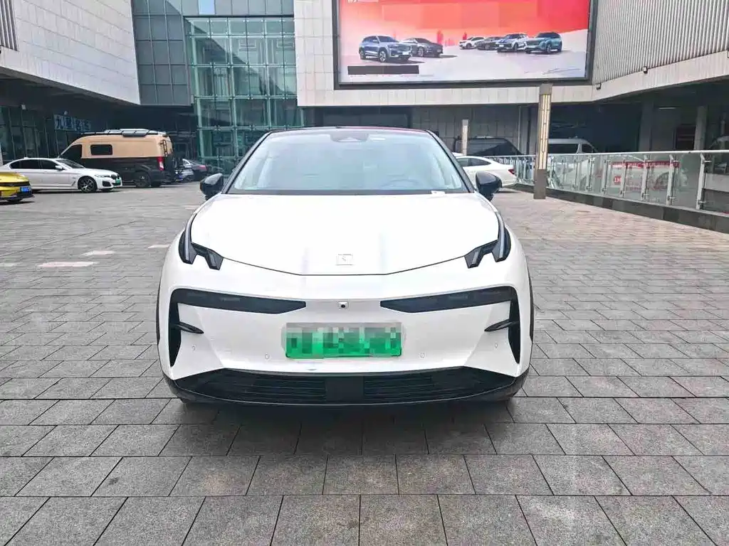 Zeekr X 2025 мест