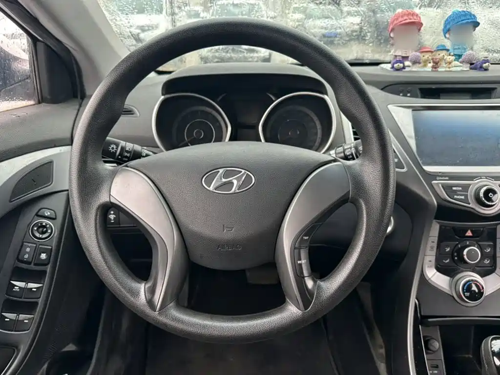 Hyundai Elantra Langdong — миниатюра 14