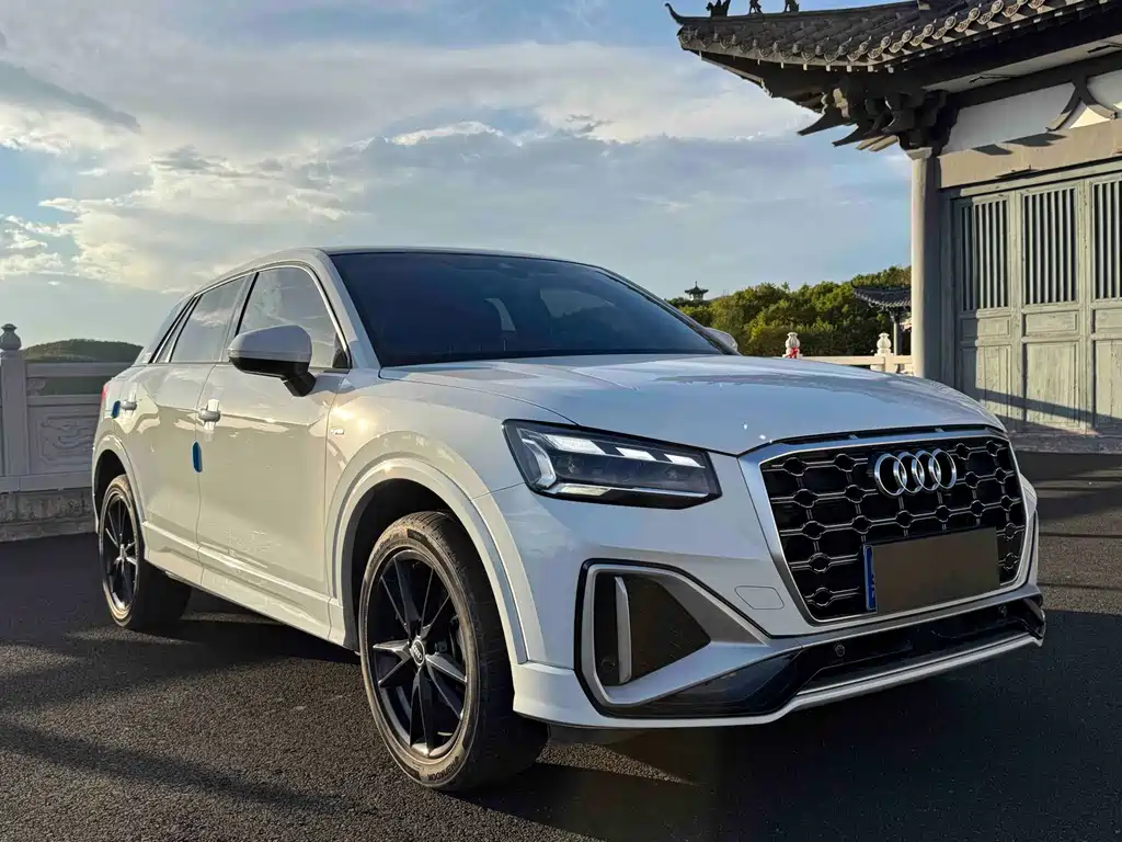 Audi Q2L — миниатюра 3