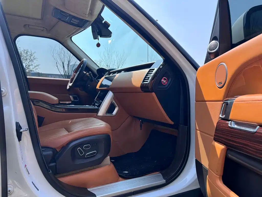 Land Rover Range Rover — миниатюра 12