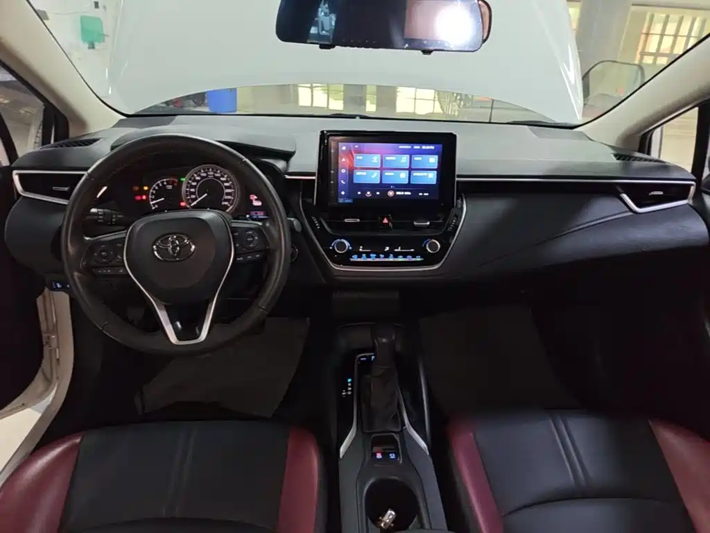 Toyota Corolla — миниатюра 10