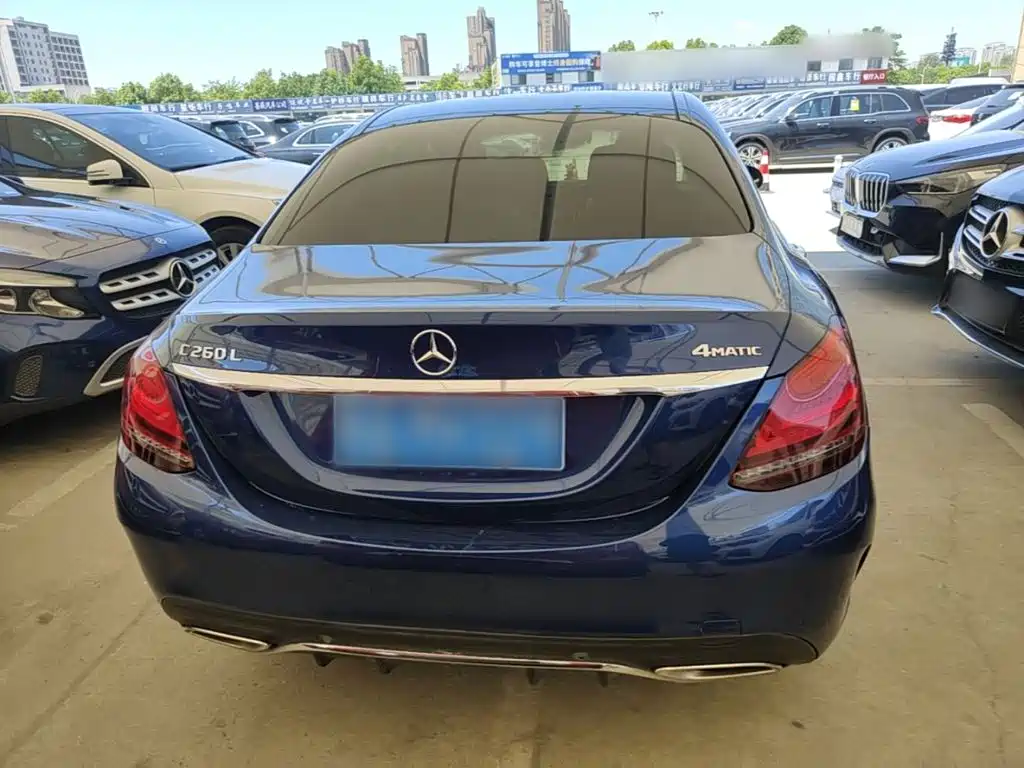 Mercedes-Benz C-Class — миниатюра 6