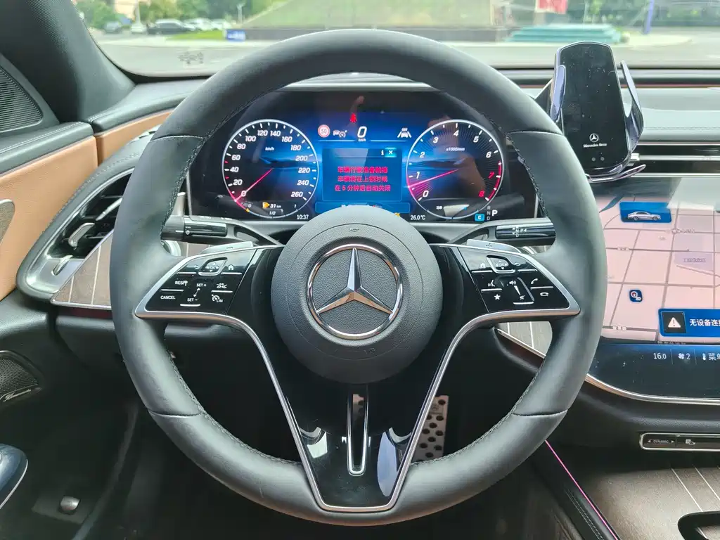 Mercedes-Benz E-Class — миниатюра 19