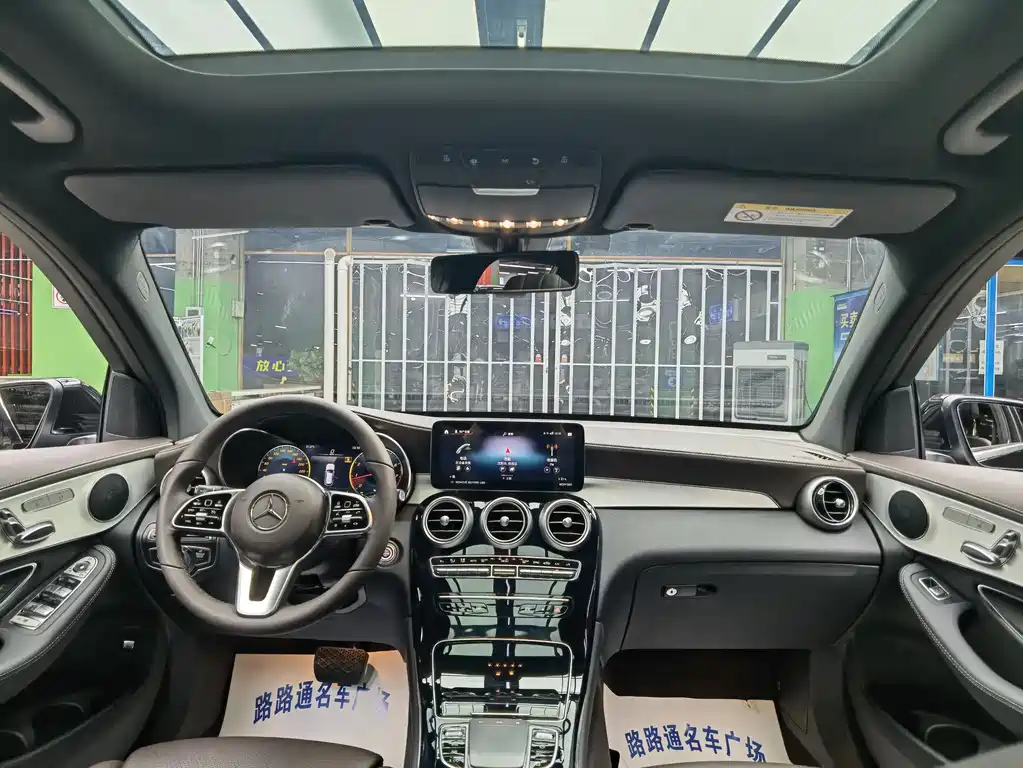 Mercedes-Benz GLC 2022 GLC 260 L 4MATIC