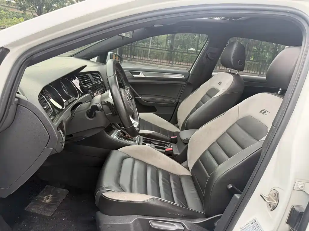 Volkswagen Golf — миниатюра 6