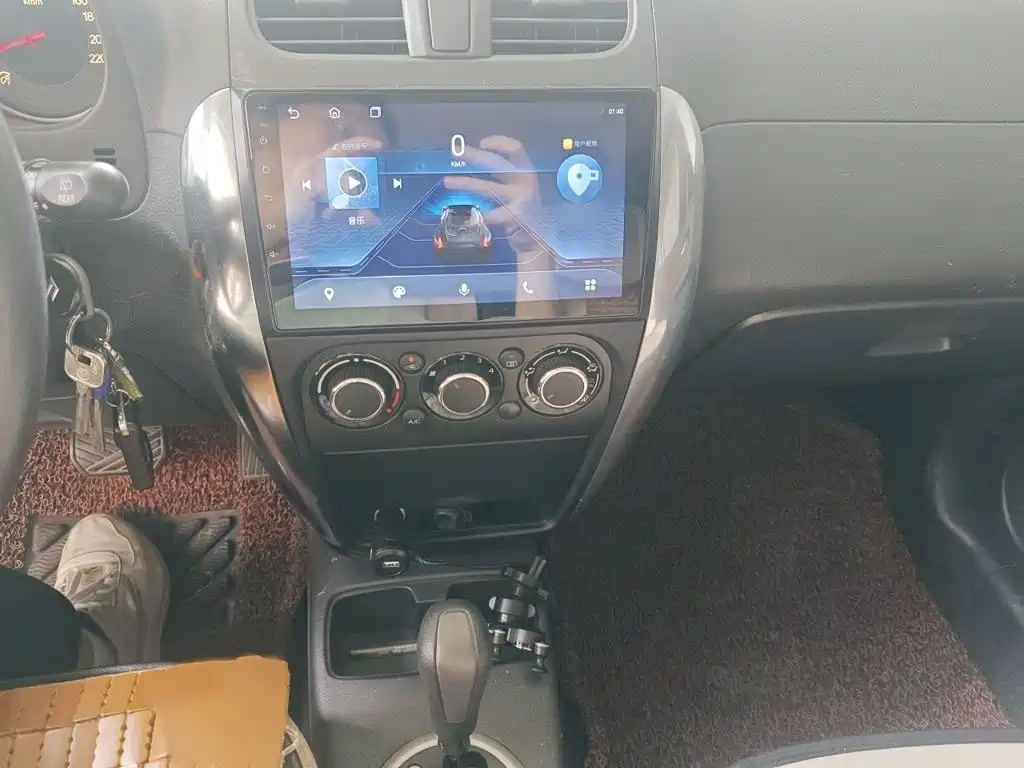 Suzuki SX4 — миниатюра 6