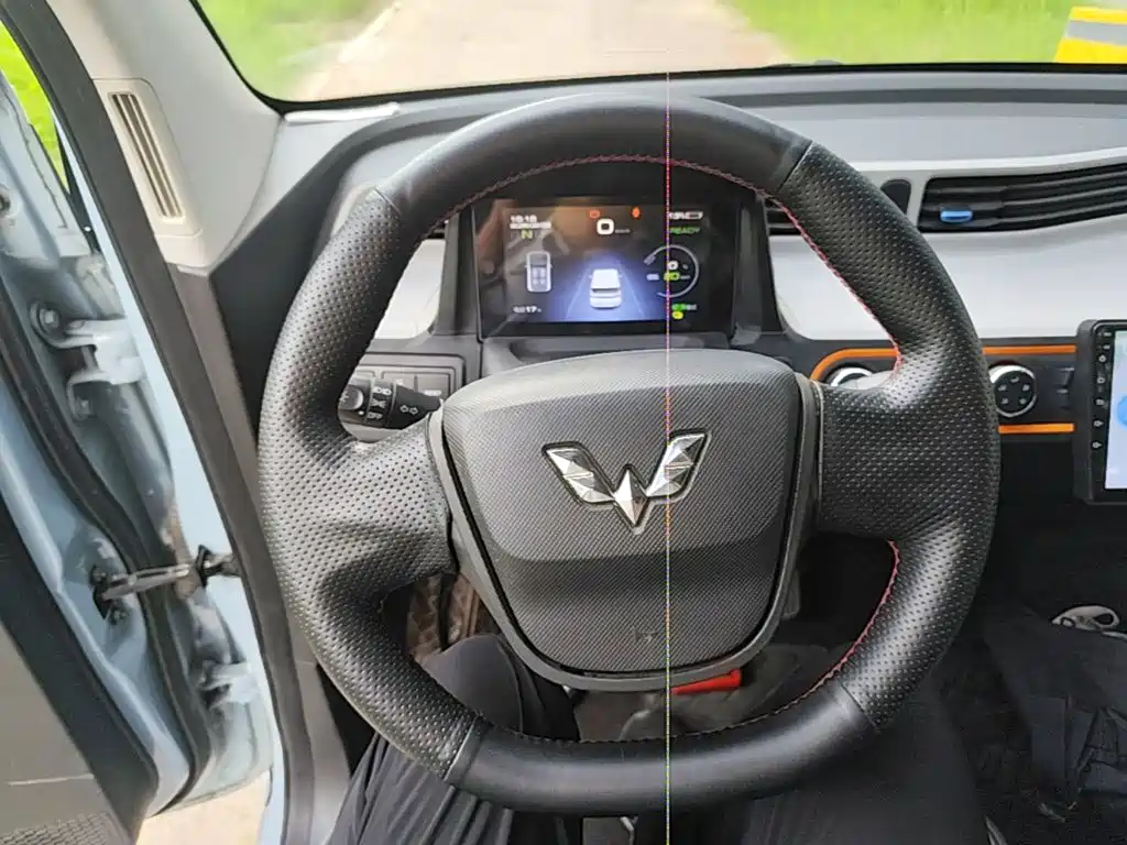 Wuling MINIEV — миниатюра 11