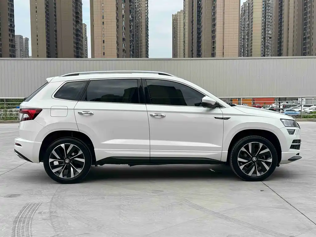 Skoda Karoq — миниатюра 8