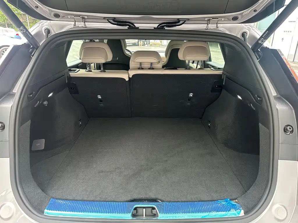 Volvo гибрид Volvo XC70 plug-in — миниатюра 16
