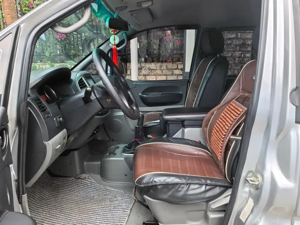 Forthing Lingzhi M3 1.6L 7 seats Standard Type, фото 7