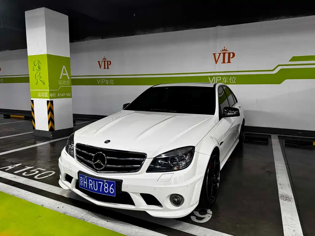 Mercedes-Benz C-Class AMG 2011