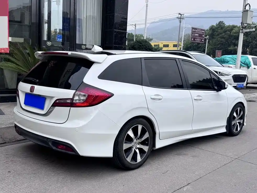 Honda Jade — миниатюра 5
