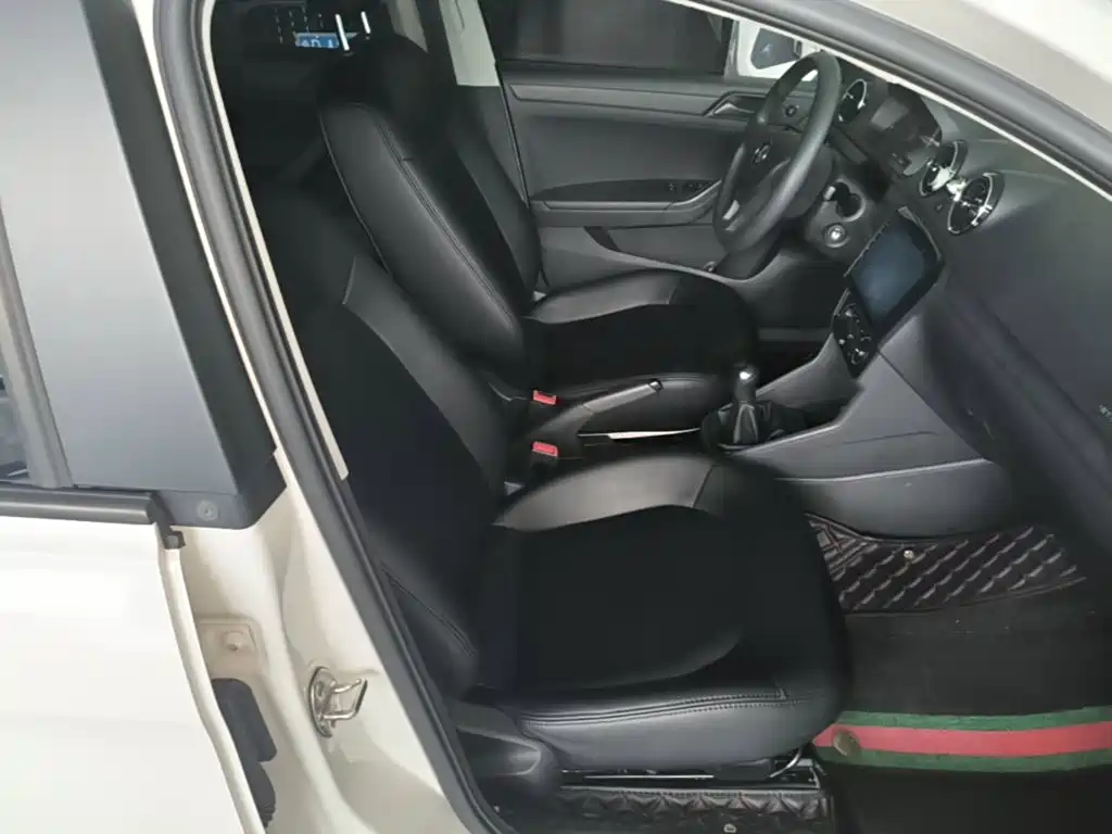 Volkswagen Jetta — миниатюра 25