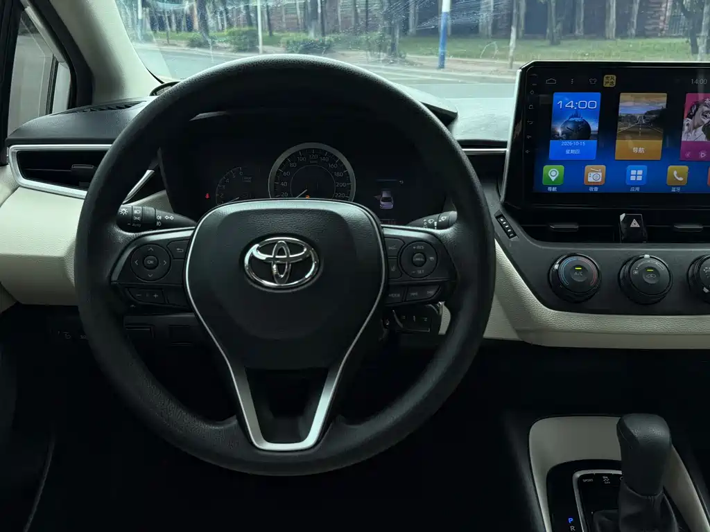 Toyota Corolla — миниатюра 13