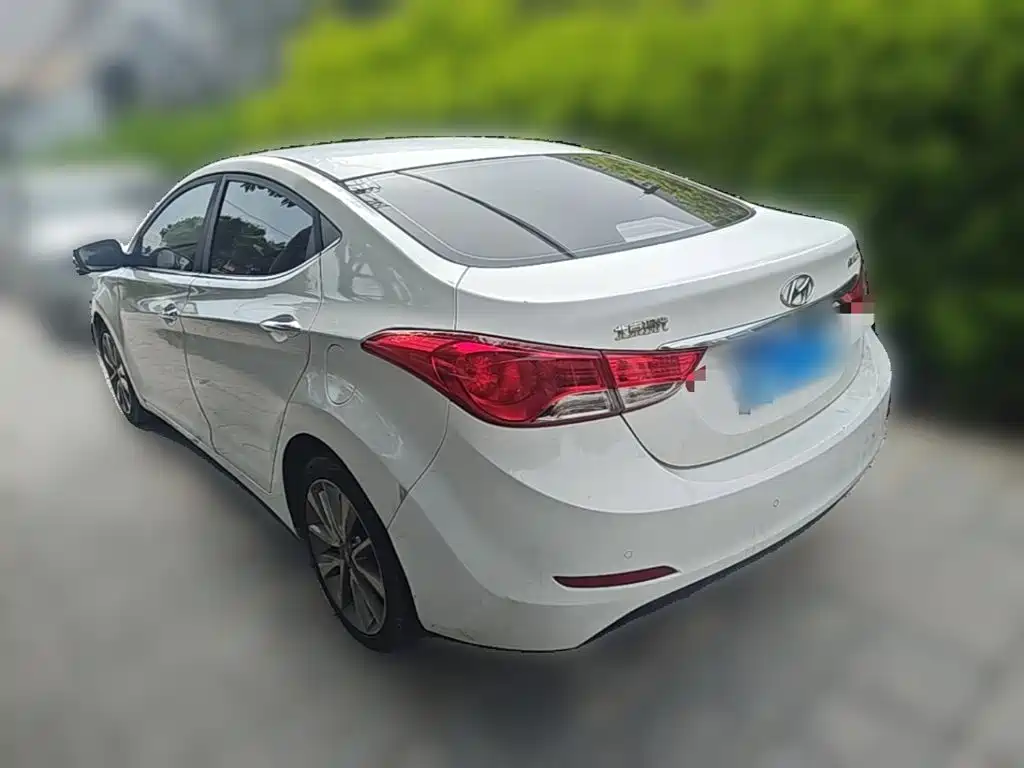 Hyundai Elantra Langdong — миниатюра 9