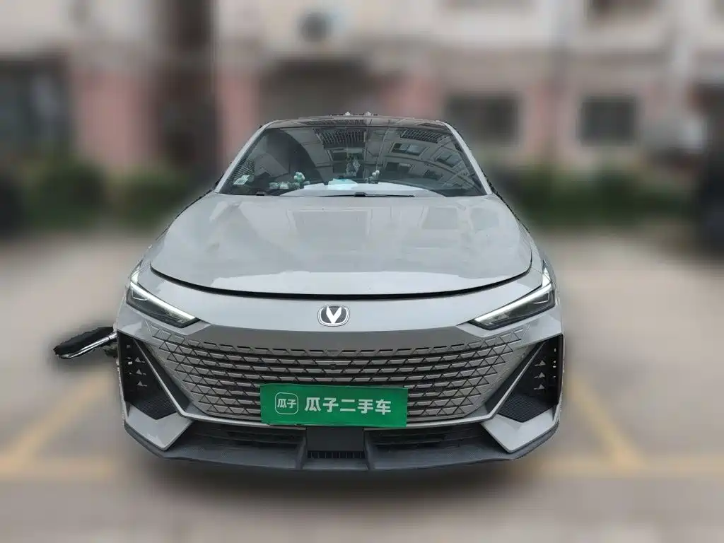 Changan UNI-V — миниатюра 3