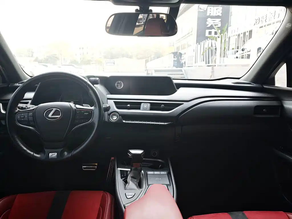 Lexus UX — миниатюра 9