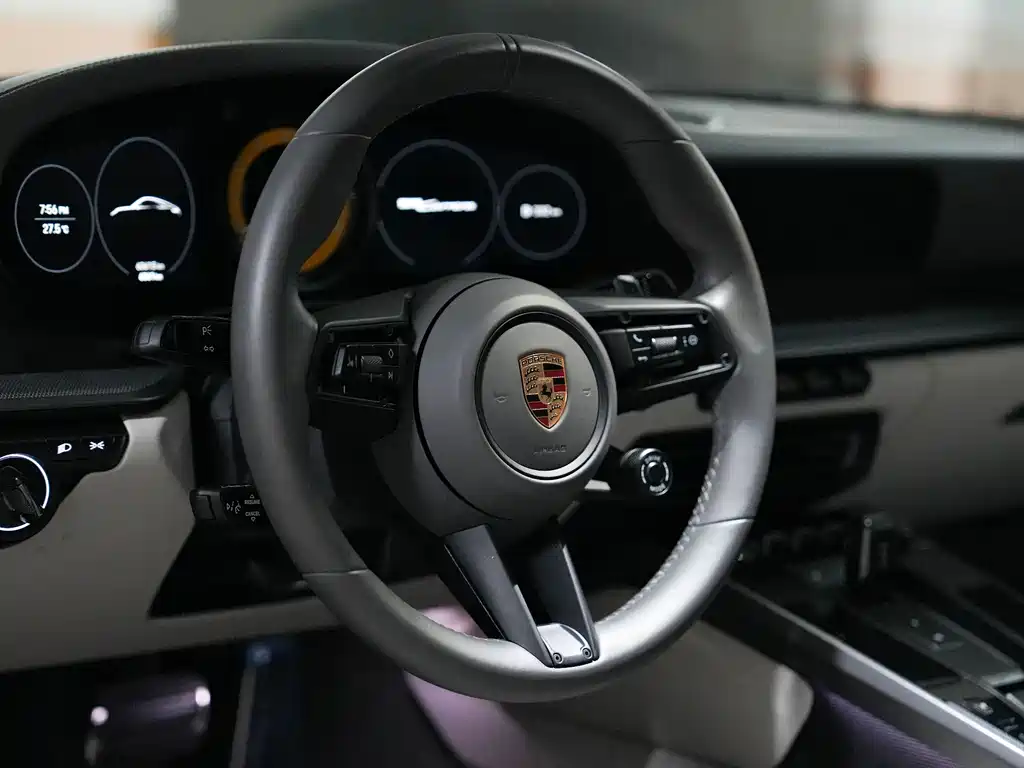 Porsche 911 2023 Carrera 3.0T