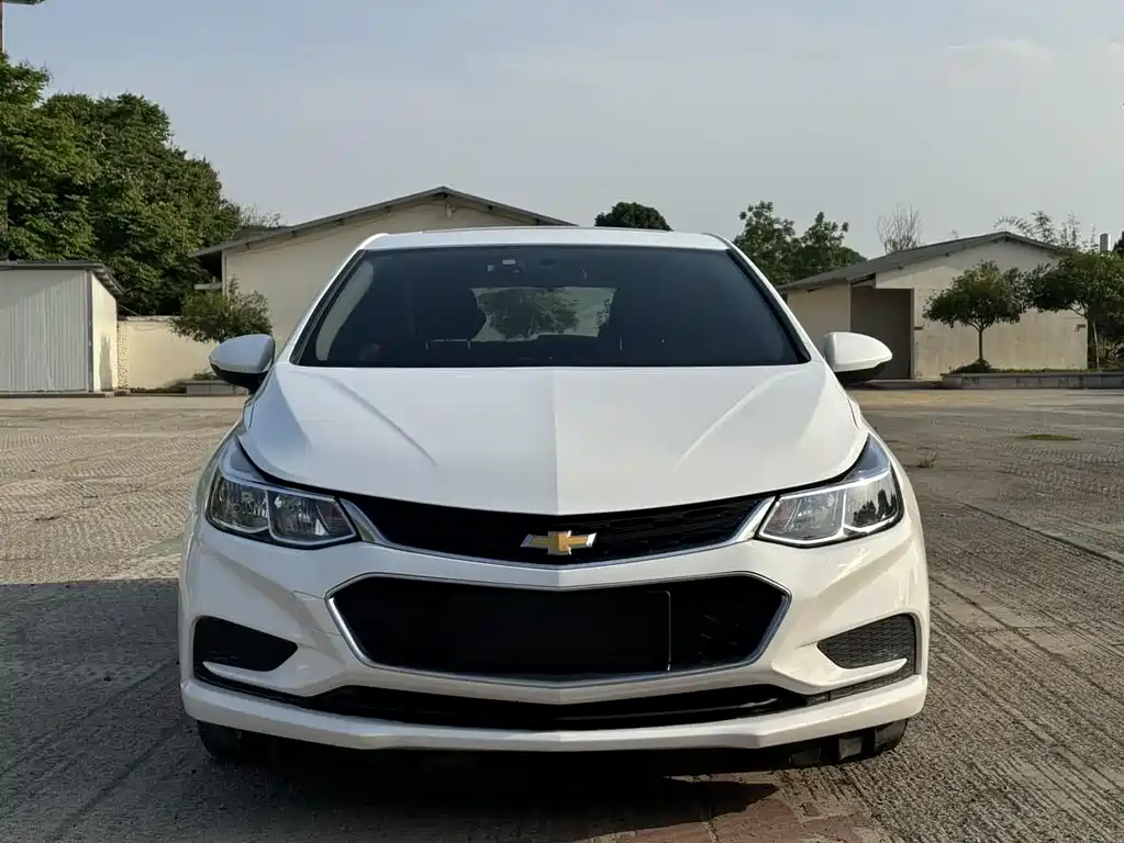 Chevrolet Cruze 2018 320 AT