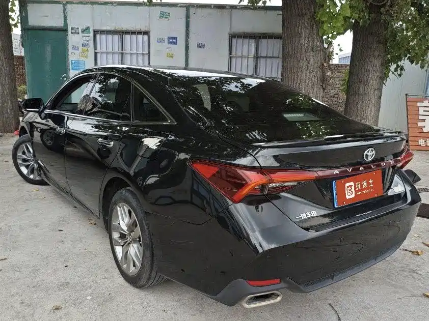 Toyota Avalon — миниатюра 7