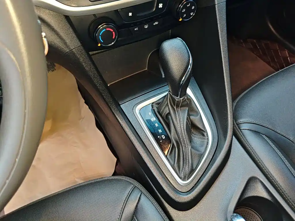 Buick Excelle — миниатюра 14