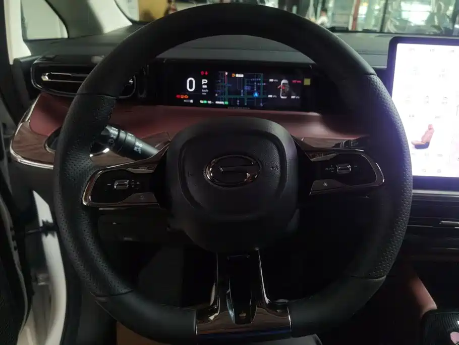 GAC Motor 传祺E8 PHEV — миниатюра 15
